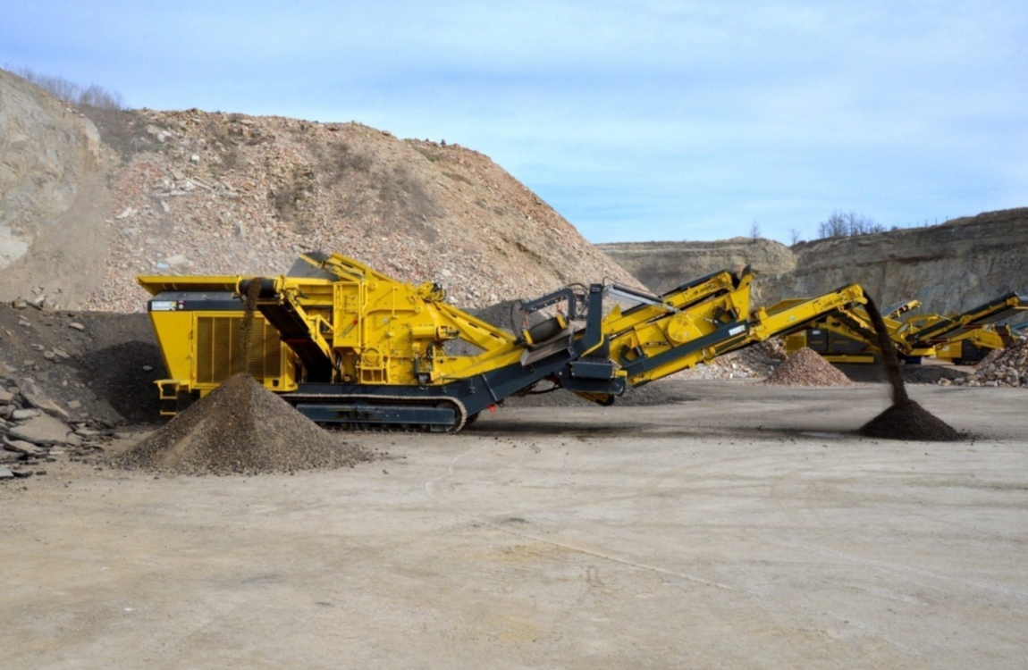 Crawler impact crusher 2